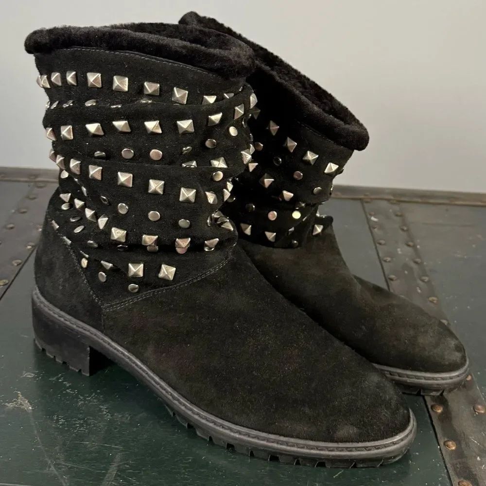 Stuart Weitzman Arctica Women's black suede faux fur studded boots Size 7.5